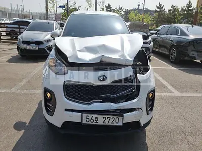 Photo 1 of 15: 2017 Kia Sportage, VIN KNAPN815GHK301738 — Korean insurance auction