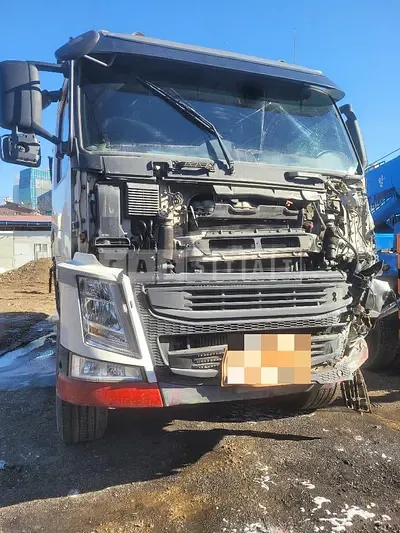 Photo 1 of 12: 2017 Volvo Euro 6 460 (25.5 Tons) — Korean insurance auction