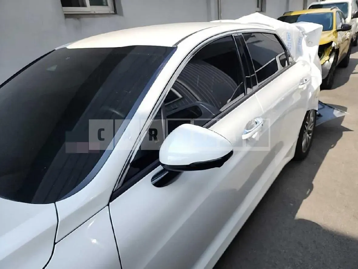 Photo 2 of 8: 2022 Kia K5 Hybrid, VIN KNAG541JBPA029780 — Korean insurance auction