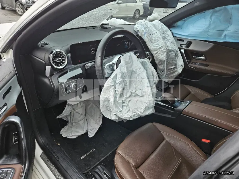 Photo 2 of 13: 2020 Mercedes-Benz CLA250 4Matic, VIN W1K5J4HB3LN136264 — Korean insurance auction