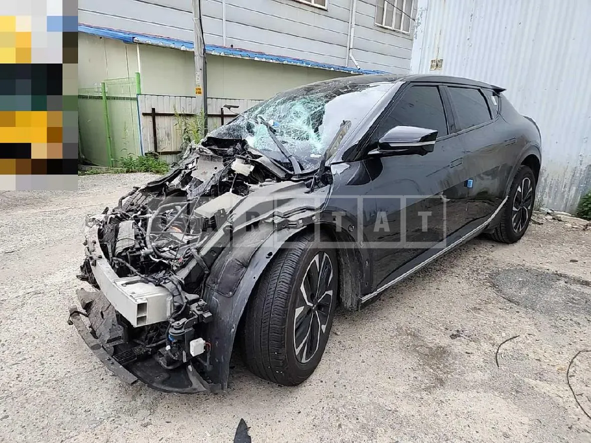 Photo 2 of 9: 2021 Kia EV6 Long Range Earth, VIN KNAC381AFNA022555 — Korean insurance auction