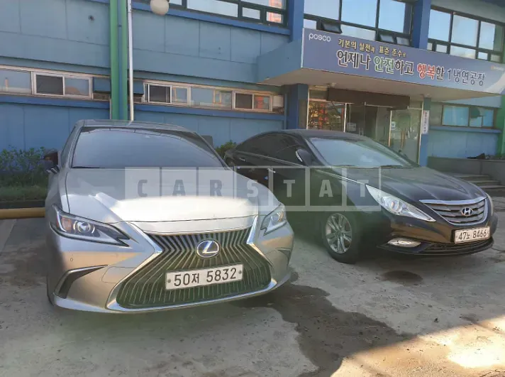 Photo 2 of 7: 2019 Lexus ES300h, VIN JTHB21B13K2009618 — Korean insurance auction