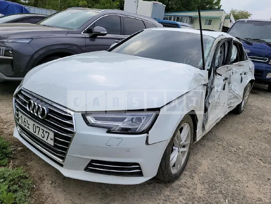 Photo 2 of 14: 2016 Audi A4 45 TFSI quattro, VIN WAUZZZF4XGA063538 — Korean insurance auction