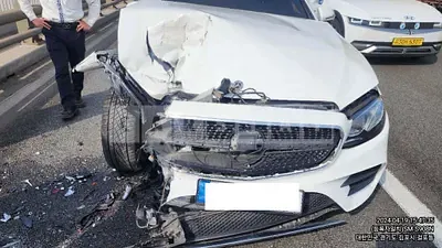 Photo 1 of 13: 2020 Mercedes-Benz E350 4Matic — Korean insurance auction