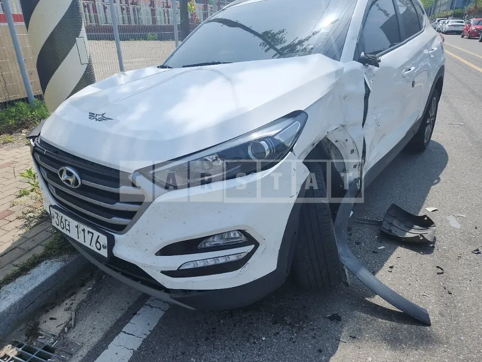 Photo 2 of 8: 2018 Hyundai Tucson — Korean insurance auction