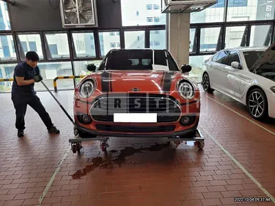 Photo 1 of 38: 2020 MINI Cooper D Clubman, VIN WMW71BB01L2N26003 — Korean insurance auction