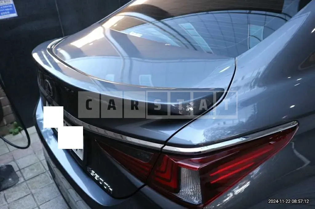 Photo 2 of 41: 2025 Lexus ES300h — Korean insurance auction