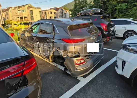 Photo 2 of 30: 2019 Hyundai Kona Electric — Korean insurance auction
