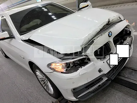 Photo 2 of 11: 2015 BMW 520d, VIN WBA5E5109FG065610 — Korean insurance auction