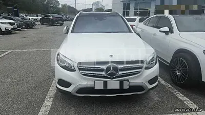 Photo 1 of 34: 2019 Mercedes-Benz GLC350 e 4Matic — Korean insurance auction
