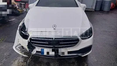 Photo 1 of 30: 2022 Mercedes-Benz E300 e 4Matic — Korean insurance auction