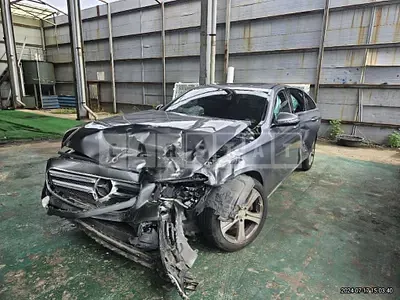 Photo 1 of 14: 2017 Mercedes-Benz E220d 4Matic — Korean insurance auction