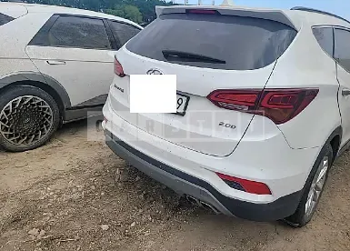 Photo 2 of 6: 2018 Hyundai Santa Fe, VIN KMHSW81UBJU848587 — Korean insurance auction