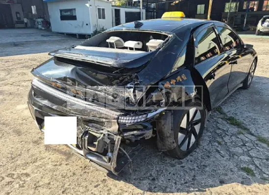 Photo 2 of 12: 2023 Hyundai IONIQ 6 — Korean insurance auction