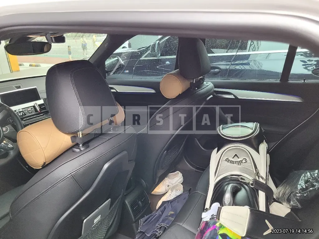 Photo 2 of 18: 2022 BMW X1 xDrive20i, VIN WBA11DG06N5V40412 — Korean insurance auction
