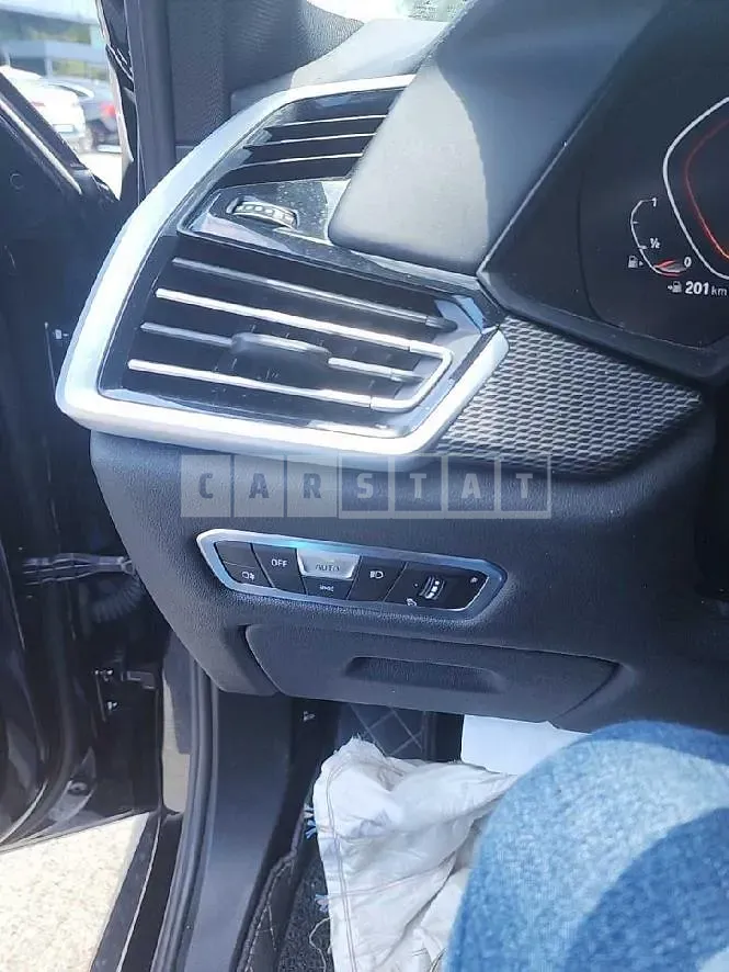Photo 2 of 45: 2022 BMW X5 xDrive40i, VIN WBACR6105N9L81204 — Korean insurance auction
