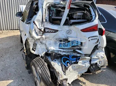 Photo 1 of 8: 2019 Hyundai Kona Electric, VIN KMHK281GFKU054968 — Korean insurance auction