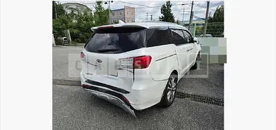 Photo 1 of 14: 2017 Kia Carnivals — Korean insurance auction