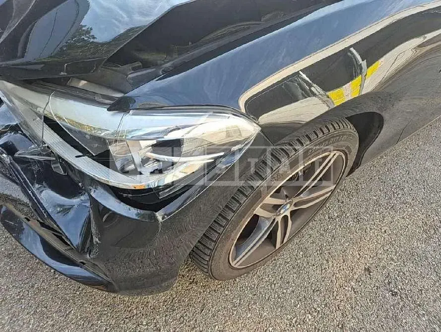 Photo 2 of 47: 2017 BMW 118d — Korean insurance auction