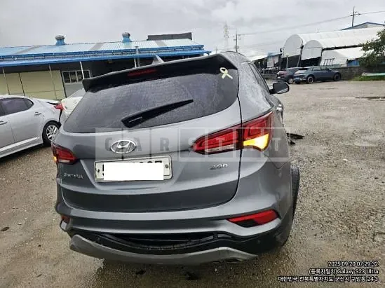 Photo 2 of 20: 2018 Hyundai Santa Fe — Korean insurance auction