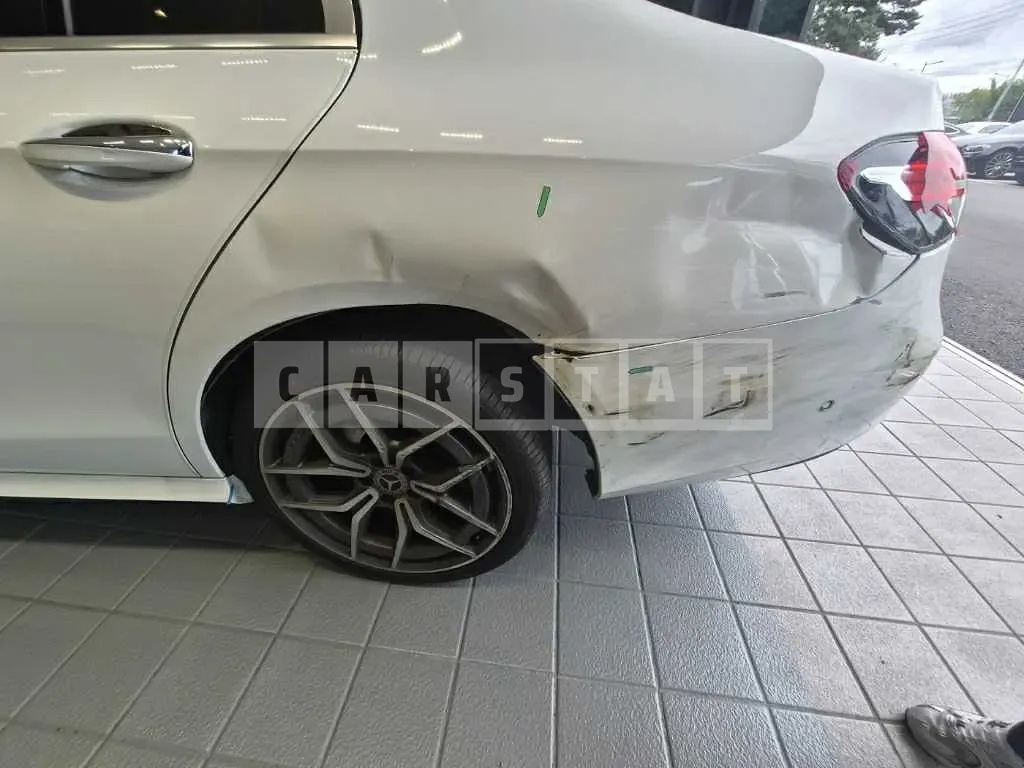 Photo 2 of 11: 2020 Mercedes-Benz E220 d 4Matic — Korean insurance auction