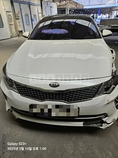 Photo 1 of 18: 2015 Kia K5 — Korean insurance auction