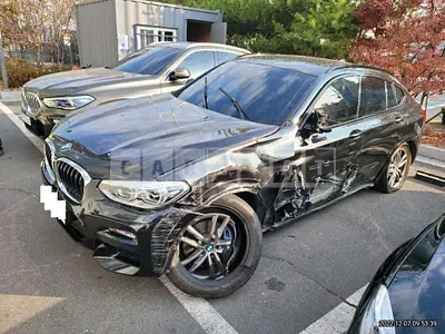 Photo 1 of 46: 2020 BMW X4 xDrive20d M Sport Package, VIN WBAVJ9103L9C81104 — Korean insurance auction