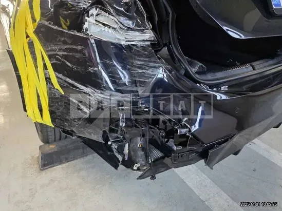 Photo 2 of 15: 2026 BMW 520i — Korean insurance auction