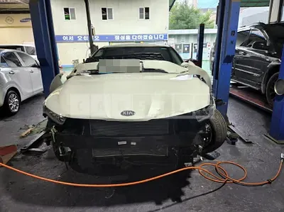 Photo 1 of 8: 2021 Kia K5, VIN KNAG3412BMA112699 — Korean insurance auction