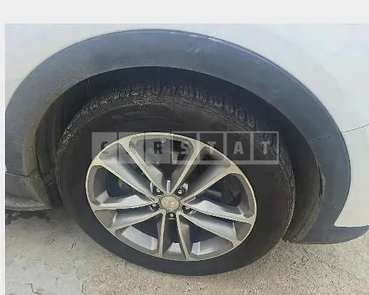 Photo 2 of 22: 2015 Hyundai Santa Fe DM — Korean insurance auction