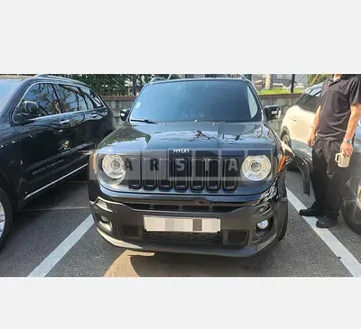 Photo 1 of 13: 2017 Jeep Zip Renegade — Korean insurance auction