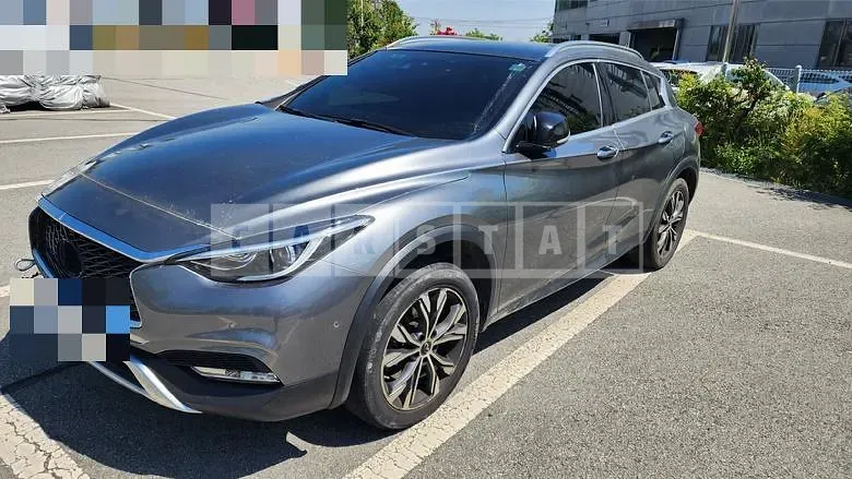 Photo 2 of 9: 2019 Infiniti QX30 AWD — Korean insurance auction