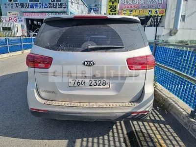 Photo 1 of 13: 2020 Kia Carnival, VIN KNHMF37ABLS668866 — Korean insurance auction