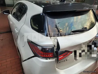 Photo 1 of 11: 2017 Lexus CT200h — Korean insurance auction