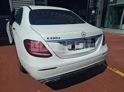 Photo 1 of 22: 2016 Mercedes-Benz E220 d, VIN WDDZF0EBXHA053395 — Korean insurance auction