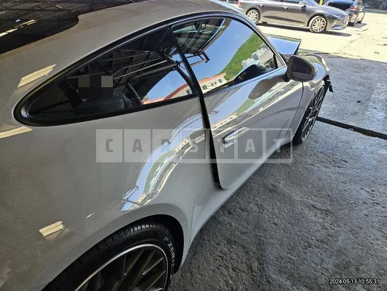Photo 2 of 21: 2023 Porsche 911 Carrera 4 — Korean insurance auction