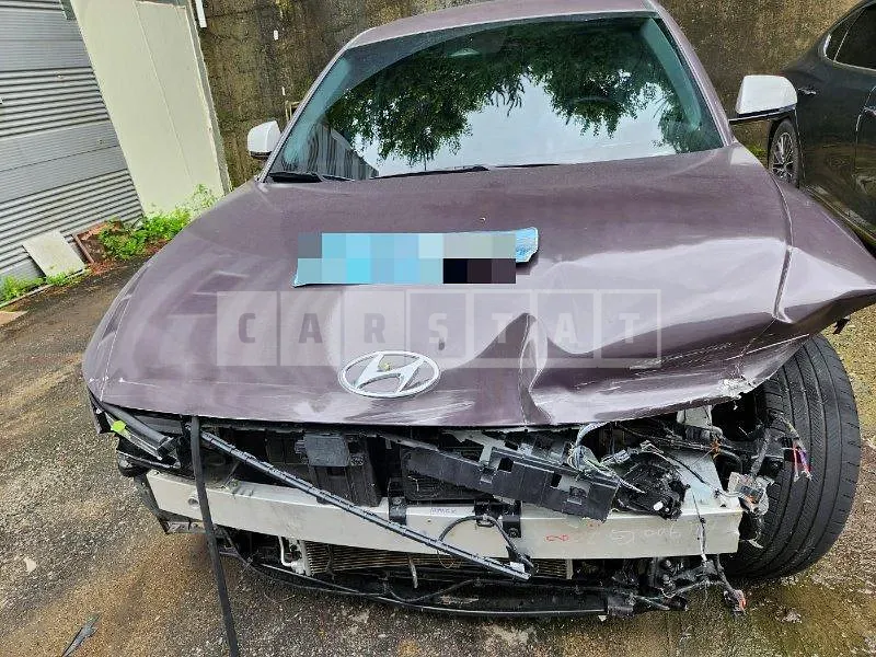 Photo 2 of 40: 2021 Hyundai IONIQ 5, VIN KMHKN81BFNU051505 — Korean insurance auction