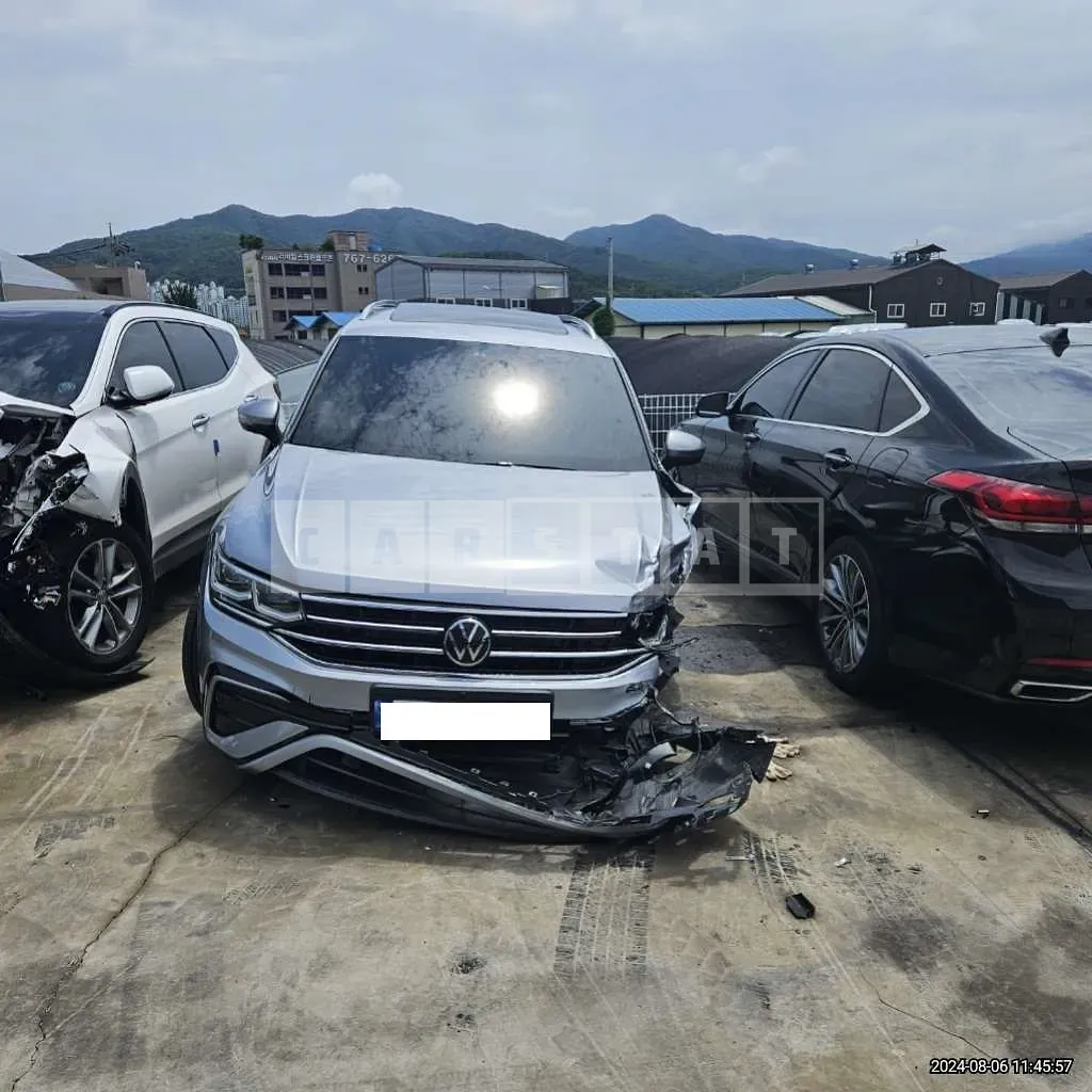 Photo 2 of 14: 2023 Volkswagen Tiguan Allspace — Korean insurance auction