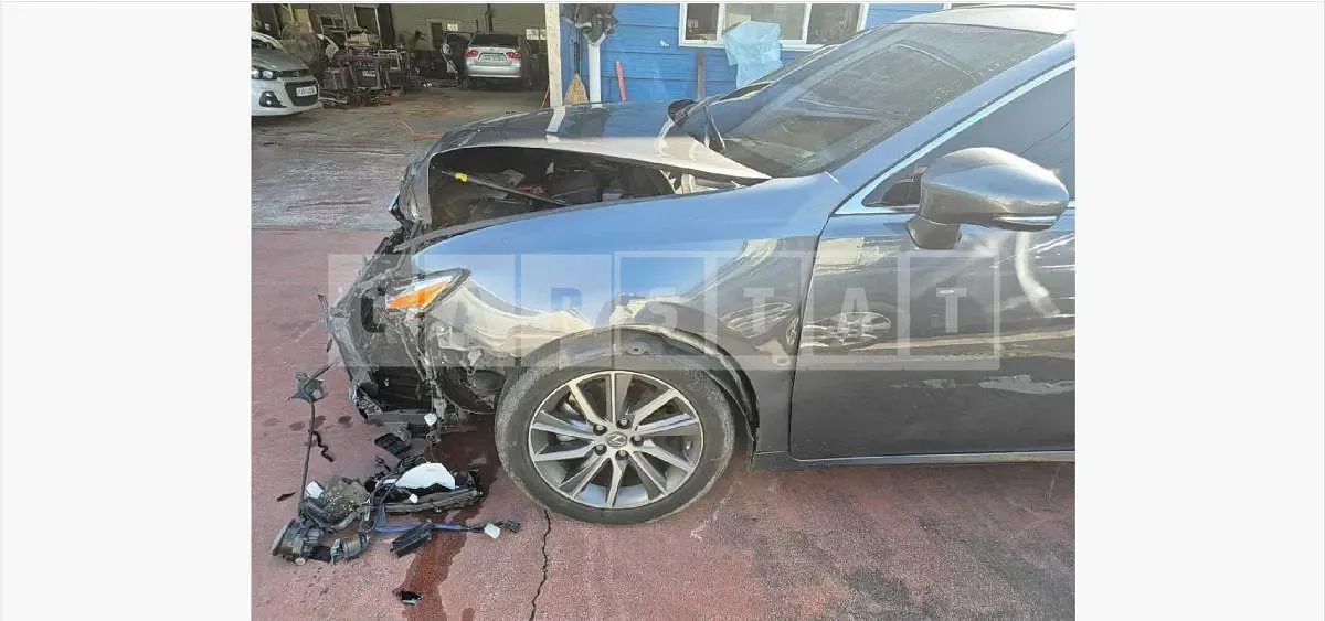 Photo 2 of 35: 2017 Lexus ES300h — Korean insurance auction