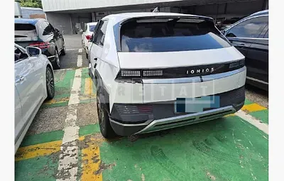 Photo 1 of 38: 2021 Hyundai IONIQ 5 Long Range — Korean insurance auction