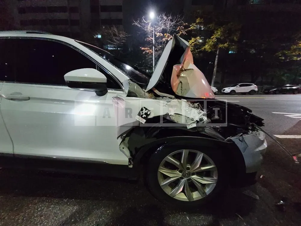 Photo 2 of 9: 2020 Volkswagen Tiguan, VIN WVGZZZ5NZLW333141 — Korean insurance auction