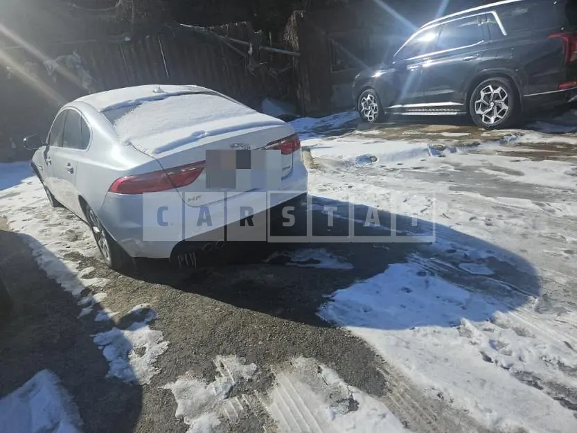 Photo 2 of 25: 2016 Jaguar XF 20d — Korean insurance auction
