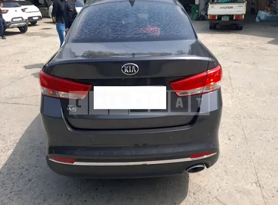 Photo 2 of 26: 2018 Kia K5, VIN KNAGS411BJA234105 — Korean insurance auction