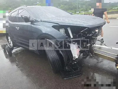Photo 1 of 9: 2015 Hyundai Santa Fe DM — Korean insurance auction