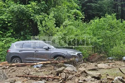 Photo 1 of 2: 2019 Hyundai Santa Fe — Korean insurance auction