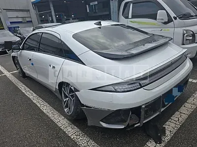 Photo 1 of 39: 2022 Hyundai IONIQ 6 Long Range — Korean insurance auction