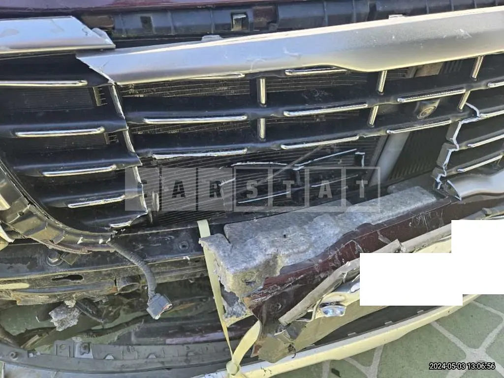 Photo 2 of 11: 2019 Kia Carnival, VIN KNAME81ABKS447518 — Korean insurance auction
