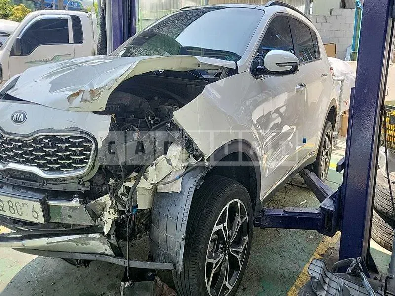 Photo 2 of 40: 2020 Kia Sportage, VIN KNAPN813BLK780832 — Korean insurance auction