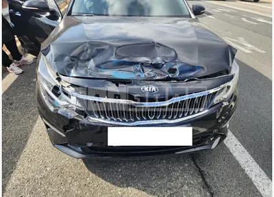 Photo 1 of 13: 2019 Kia K5 — Korean insurance auction