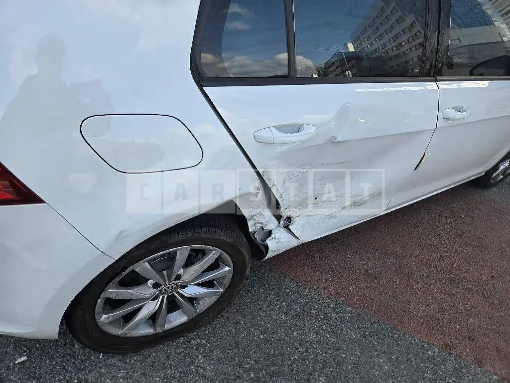 Photo 2 of 7: 2021 Volkswagen Golf 1.6 TDI BMT, VIN WVWZZZAUZEW283429 — Korean insurance auction